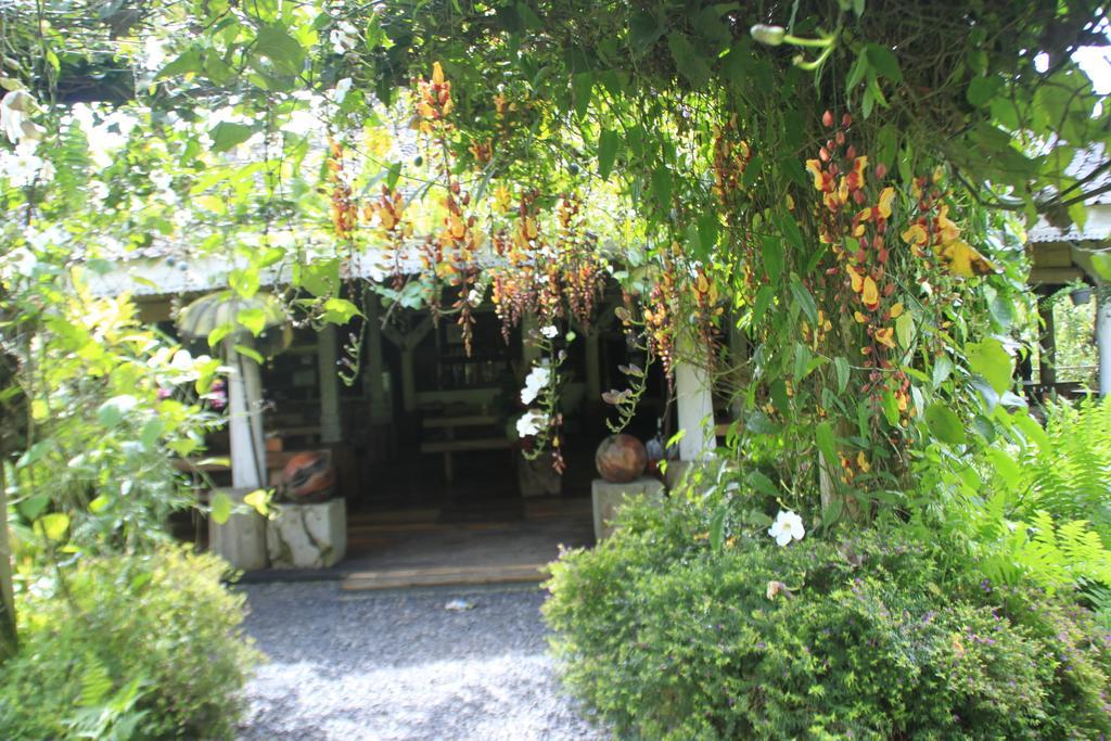 Warung Rekreasi Bedugul Hotel Ngoại thất bức ảnh