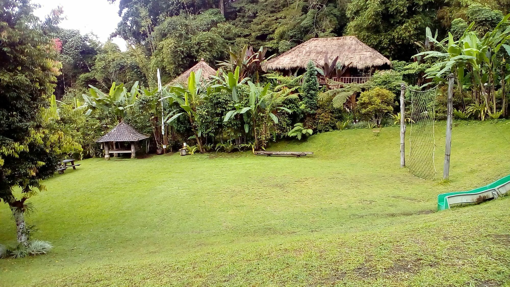Warung Rekreasi Bedugul Hotel Ngoại thất bức ảnh